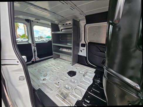 Used 2022 RAM ProMaster City Tradesman FWD image 14
