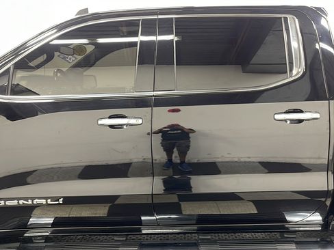 Used 2022 GMC Sierra 1500 Denali AWD/4WD image 15