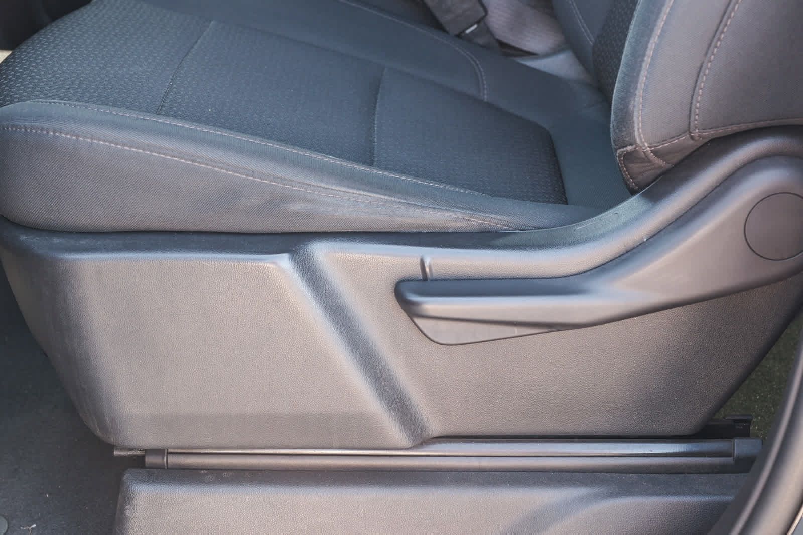 Used 2022 Chevrolet Silverado 1500 Custom RWD image 24