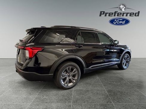 Used 2026 Ford Explorer Active w/ Active Comfort Package AWD/4WD image 17