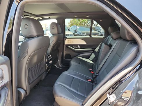 Used 2025 Mercedes-Benz GLE 350 4MATIC image 13