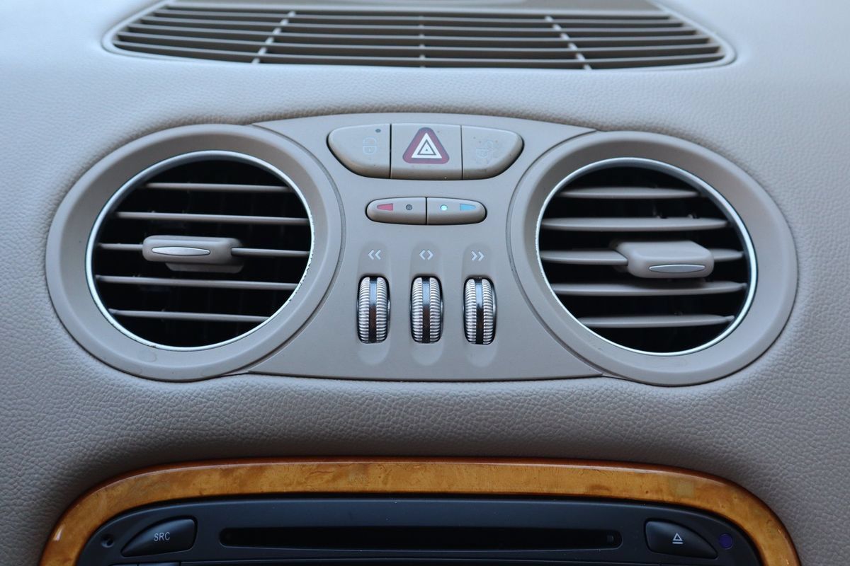 Used 2003 Mercedes-Benz SL 500 image 22