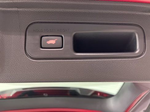Used 2025 Honda Pilot Touring image 49