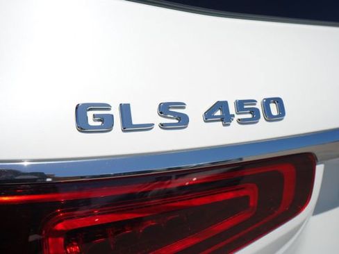 Used 2021 Mercedes-Benz GLS 450 4MATIC image 14