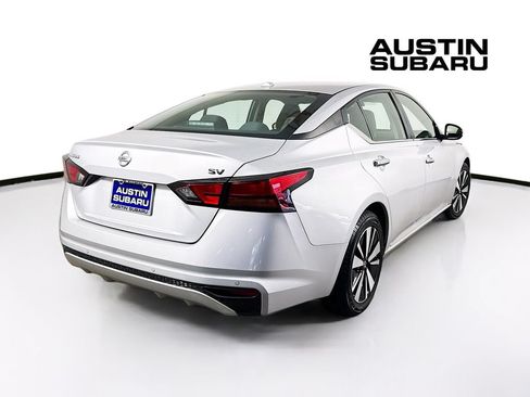 Used 2022 Nissan Altima 2.5 SV FWD image 7