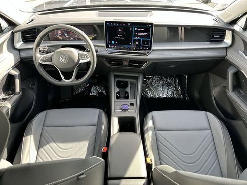 New 2026 Volkswagen Tiguan SE image 30