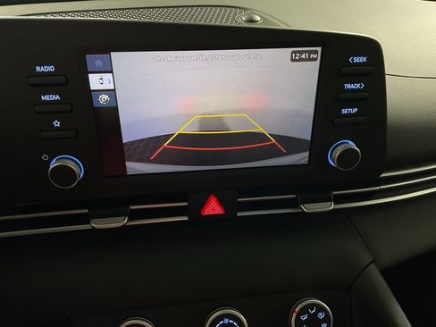 New 2026 Hyundai Elantra SE FWD image 2
