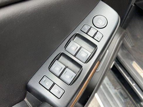 Used 2019 GMC Yukon XL Denali w/ Denali Ultimate Package RWD image 13