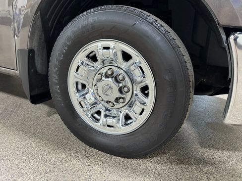 Used 2018 Nissan NV 3500 SL RWD image 59