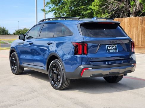 New 2025 Kia Sorento SX image 4