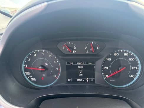 Used 2022 Chevrolet Malibu LT FWD image 25