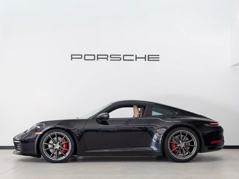 Certified 2022 Porsche 911 Carrera 4S image 2