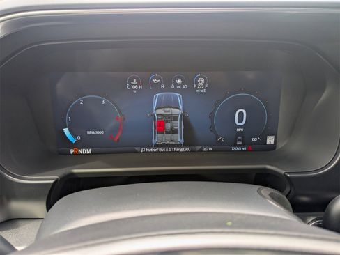 Used 2025 Ford F250 Platinum w/ FX4 Off-Road Package image 32