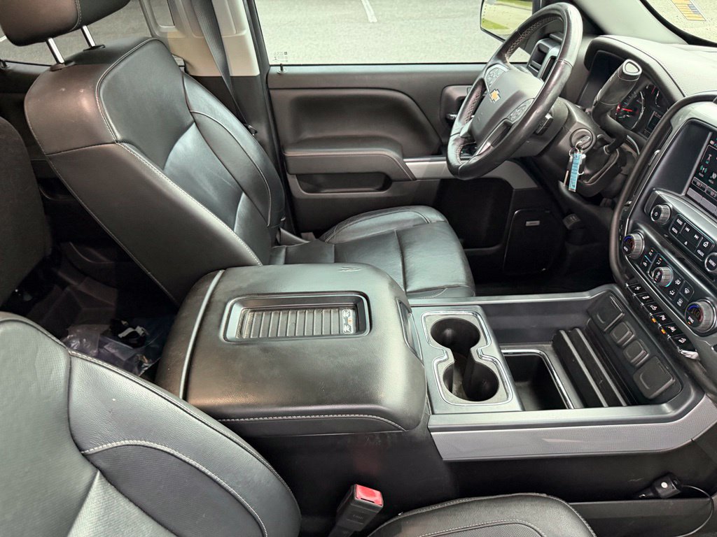 Used 2018 Chevrolet Silverado 1500 LTZ Z71 w/ LTZ Plus Package AWD/4WD image 16