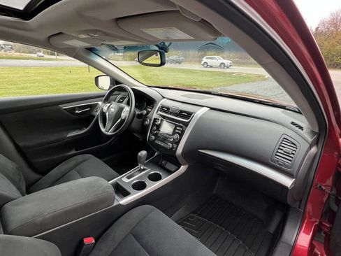 Used 2015 Nissan Altima 2.5 SV w/ Convenience Package FWD image 23