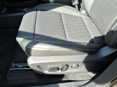 New 2026 Nissan Murano Platinum AWD/4WD image 13