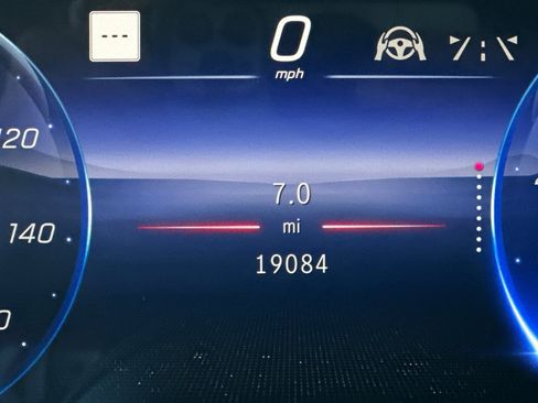 Certified 2022 Mercedes-Benz EQS 450+ Sedan image 36