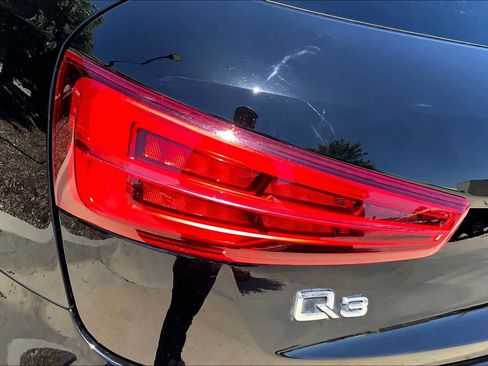 Used 2017 Audi Q3 2.0T Premium AWD/4WD image 28