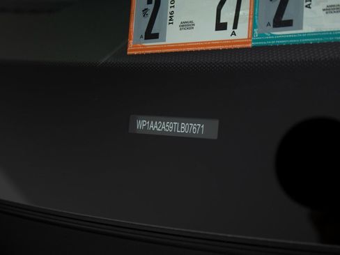 New 2026 Porsche Macan image 41