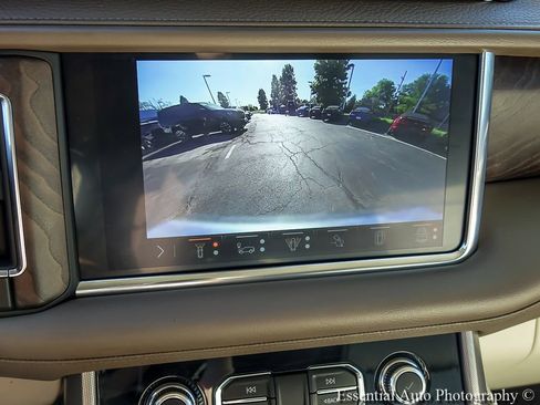 Used 2024 GMC Yukon Denali w/ Denali Reserve Package AWD/4WD image 24