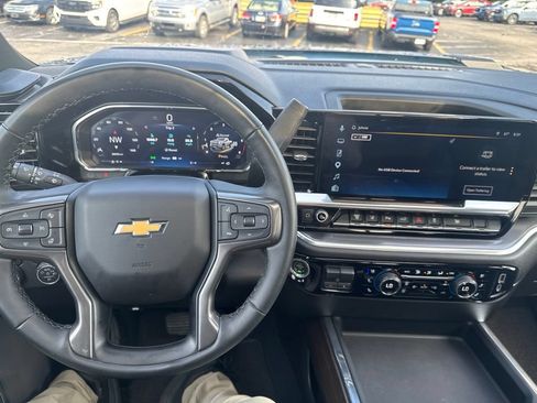Used 2026 Chevrolet Silverado 2500 High Country w/ Technology Package AWD/4WD image 5