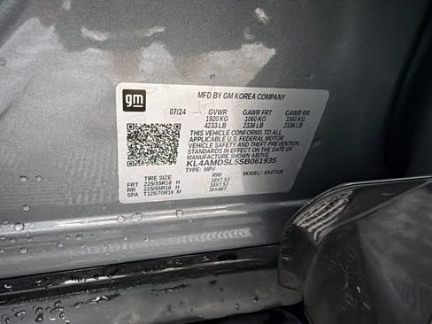 Used 2025 Buick Encore GX Sport Touring w/ Comfort Package FWD image 32