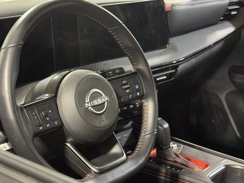 Used 2025 Nissan Kicks SR AWD/4WD image 17