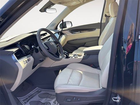 Certified 2024 Cadillac XT6 Premium Luxury w/ LPO, Floor Liner Package image 7