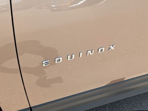 Used 2019 Chevrolet Equinox LT AWD/4WD image 3