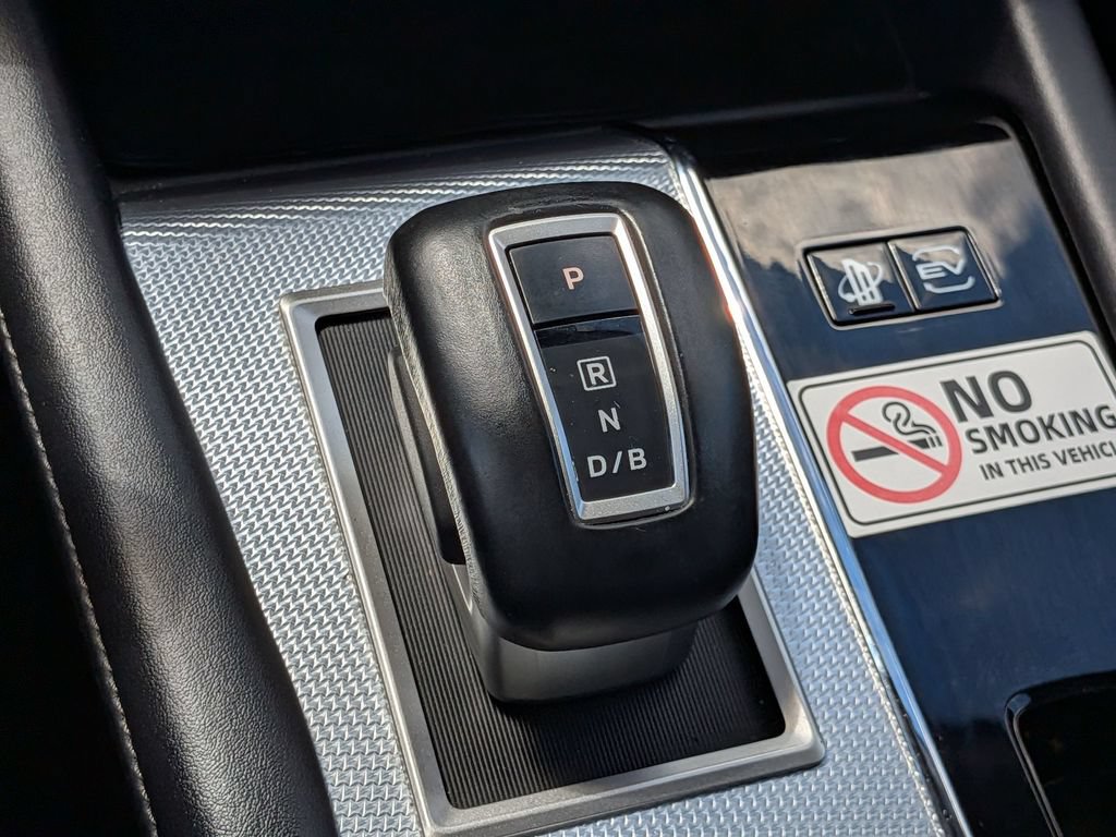Used 2024 Mitsubishi Outlander SEL AWD/4WD image 12