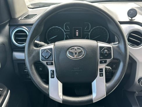 Used 2018 Toyota Tundra SR5 w/ SR5 Upgrade Package AWD/4WD image 19