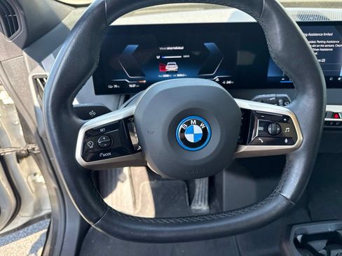 Used 2024 BMW iX xDrive50 w/ Premium Package AWD/4WD image 14
