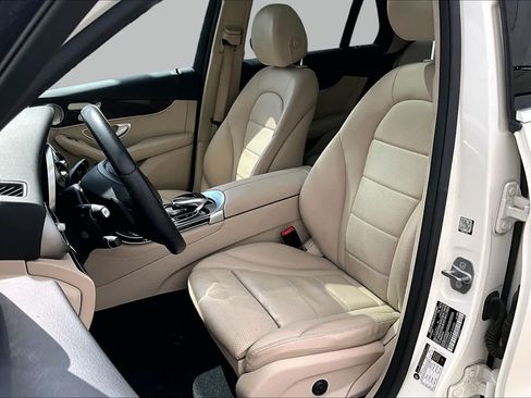Certified 2017 Mercedes-Benz GLC 300 4MATIC image 8