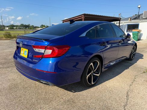 Used 2019 Honda Accord Sport image 4