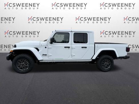 New 2026 Jeep Gladiator Sport AWD/4WD image 3