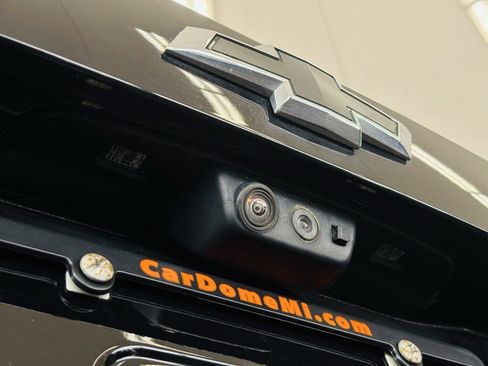 Used 2023 Chevrolet Blazer Premier w/ Driver Confidence II Package AWD/4WD image 8
