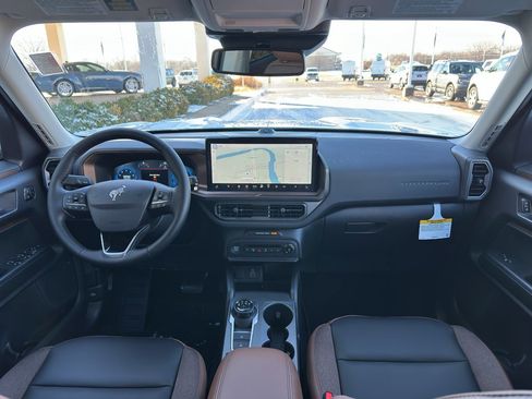 New 2025 Ford Bronco Sport Outer Banks w/ Outer Banks Tech Package+ image 11