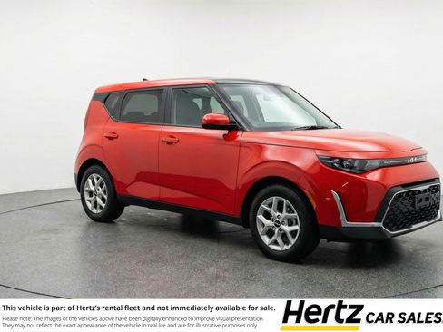 Used 2025 Kia Soul LX w/ LX Technology Package image 1