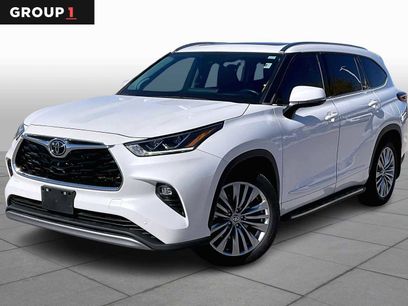 Used 2022 Toyota Highlander Platinum
