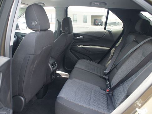 Used 2024 Chevrolet Equinox LT FWD image 14