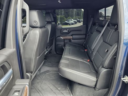 Used 2021 Chevrolet Silverado 1500 High Country w/ Technology Package AWD/4WD image 34