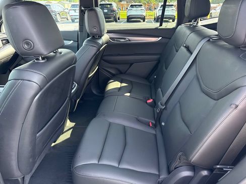 Used 2024 Cadillac XT6 Luxury w/ LPO, Floor Liner Package AWD/4WD image 14