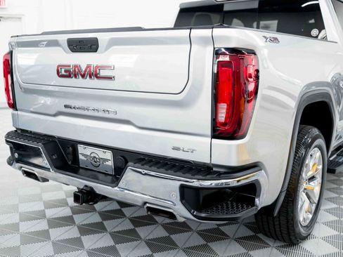 Used 2022 GMC Sierra 1500 SLT w/ SLT Premium Plus Package AWD/4WD image 39