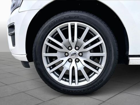 Used 2023 Ford Expedition Max Platinum RWD image 12