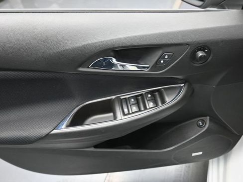 Used 2017 Chevrolet Cruze LT w/ Sun And Sound Package image 13