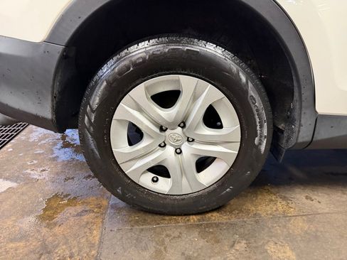 Used 2015 Toyota RAV4 LE image 26