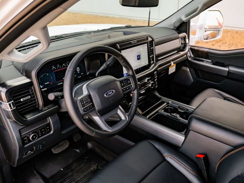 Used 2026 Ford F450 Lariat w/ FX4 Off-Road Package image 49