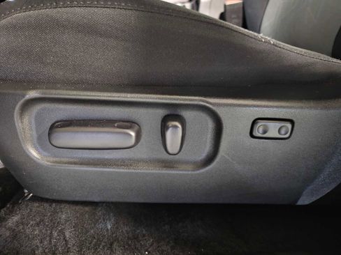 Used 2021 Toyota Tacoma TRD Sport w/ Technology Package image 25