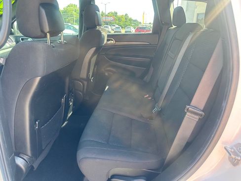 Used 2021 Jeep Grand Cherokee Laredo RWD image 20