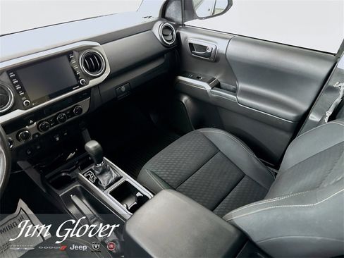 Used 2023 Toyota Tacoma 4x4 Double Cab image 18